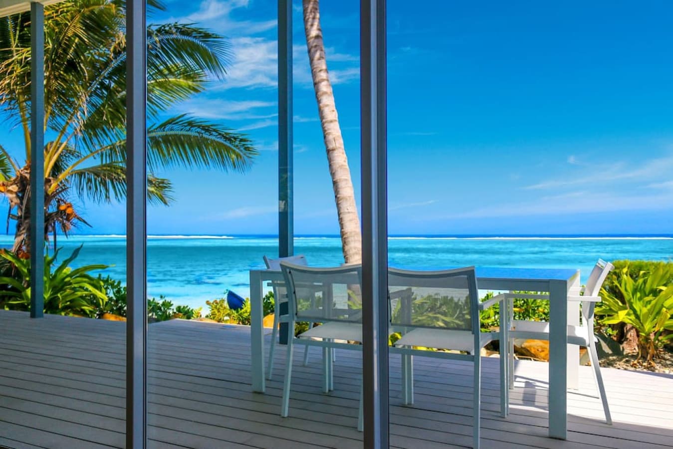 Beach Vibe Executive House — Beachfront, Titikaveka