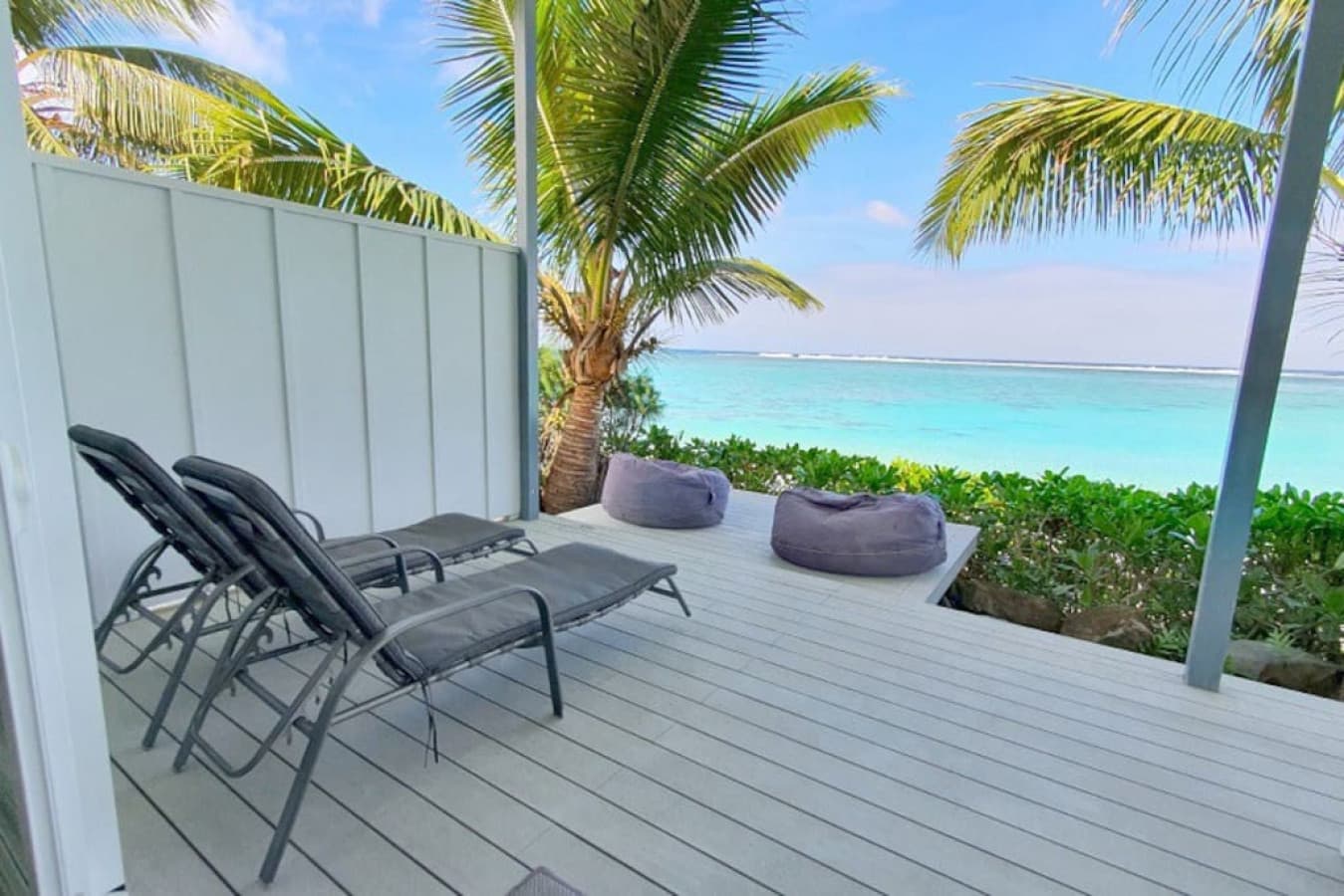 Beach Vibe Luxury Villa — Beachfront, Titikaveka