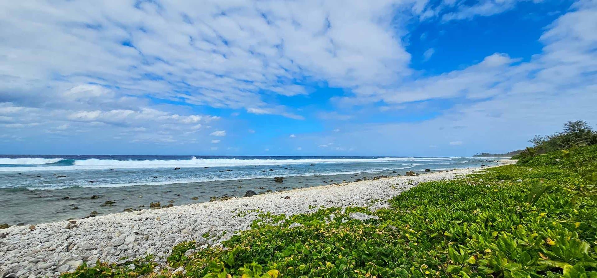 1,001sqm Oceanfront Section — Matavera