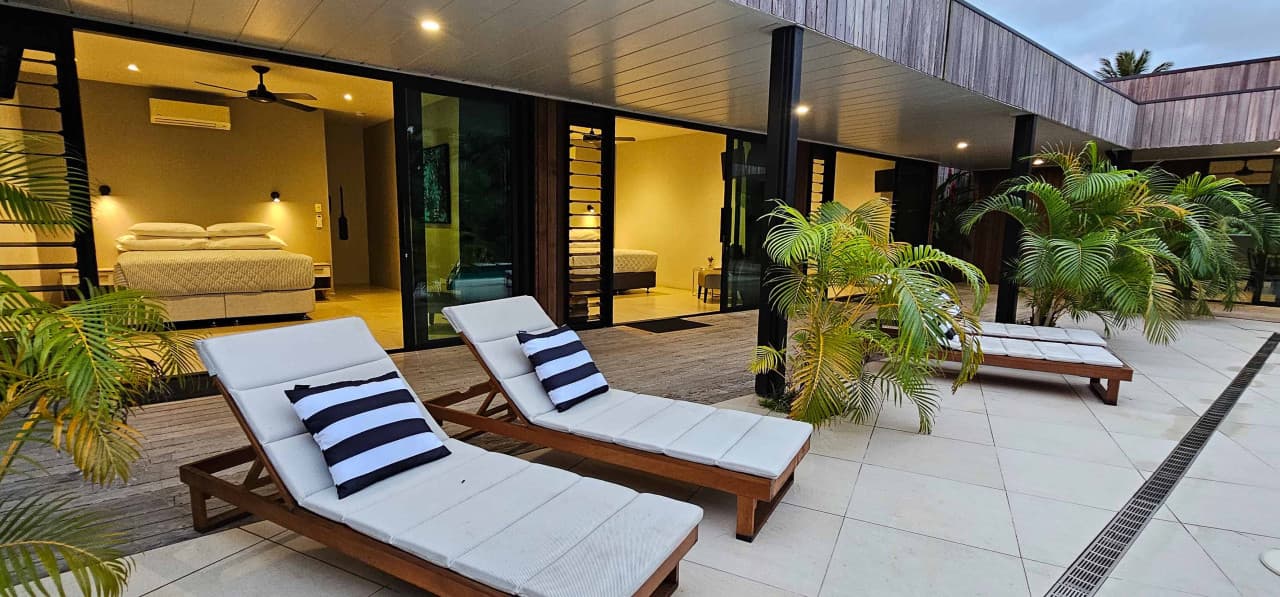 Pacific Palms Luxury Villa — 3-Bed, Vaimaanga