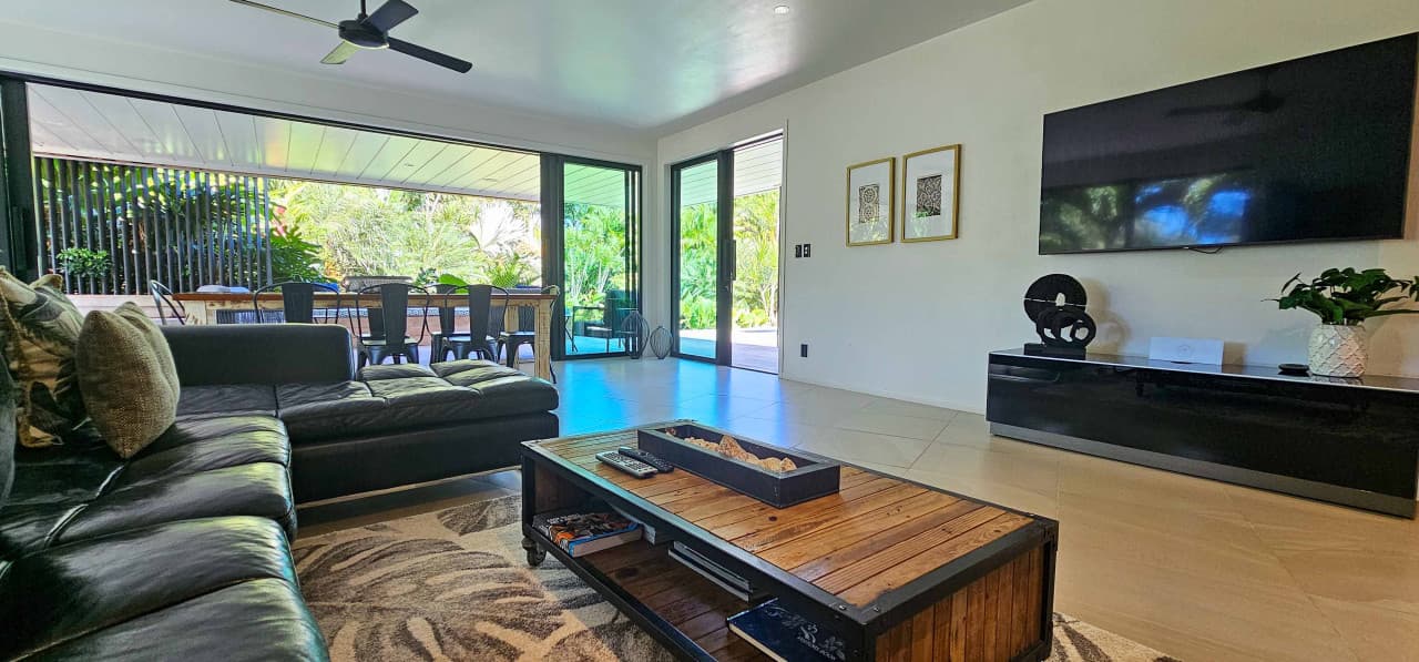 Pacific Palms Luxury Villa — 3-Bed, Vaimaanga